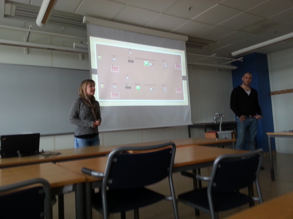Jessica och Anders visade på sin processkarta hur de simulerat ett kösystem på ett café.